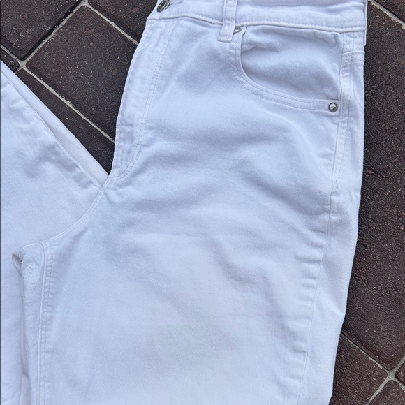 American Eagle Woman’s White Stretch Straight Leg Jeans - Picture 3 of 14